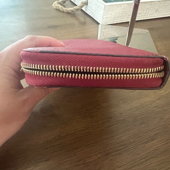 Michael Kors long zip wallet - Picture 6 of 8